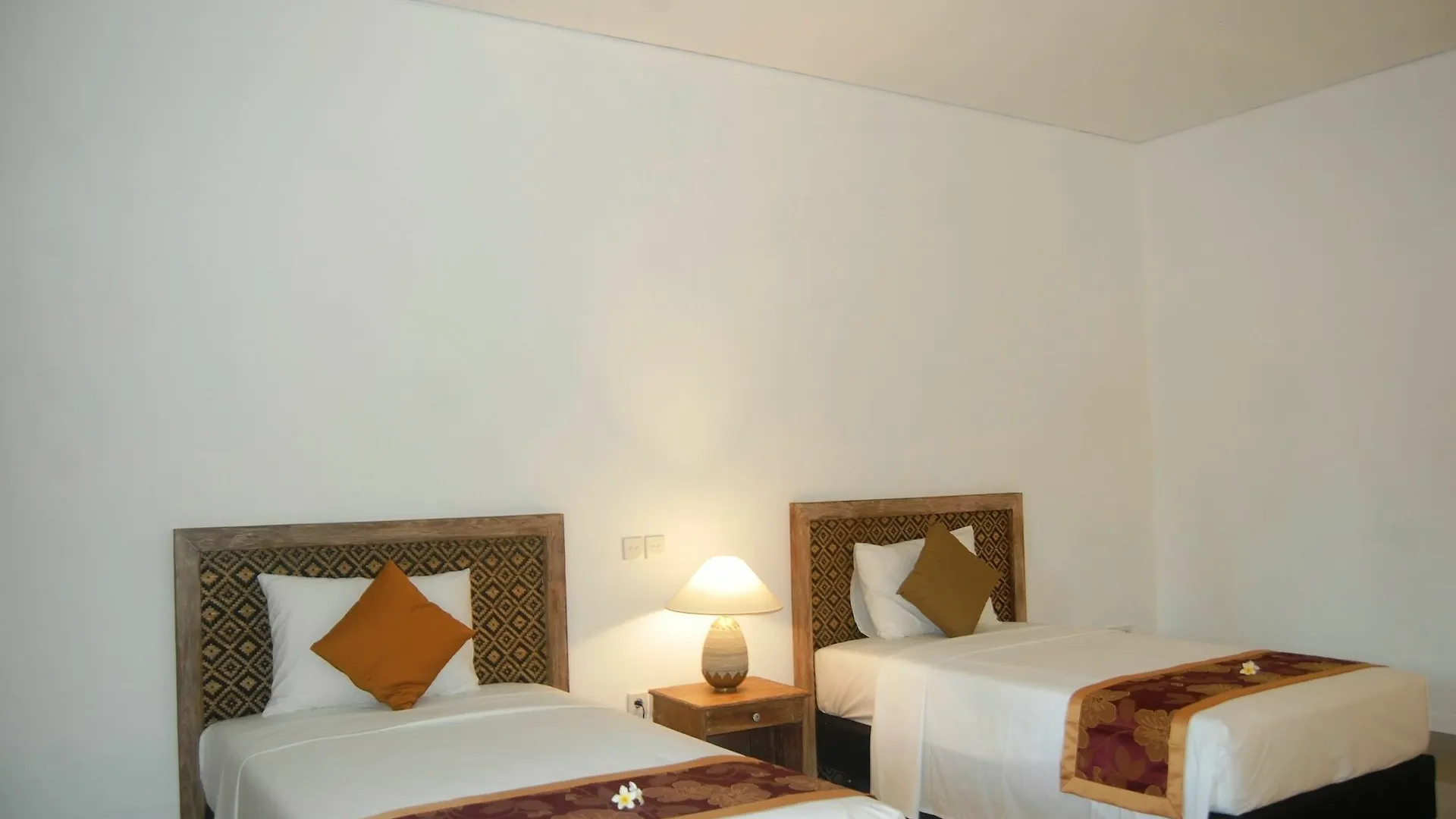 Pondok Alit Resort Seminyak  Hotel